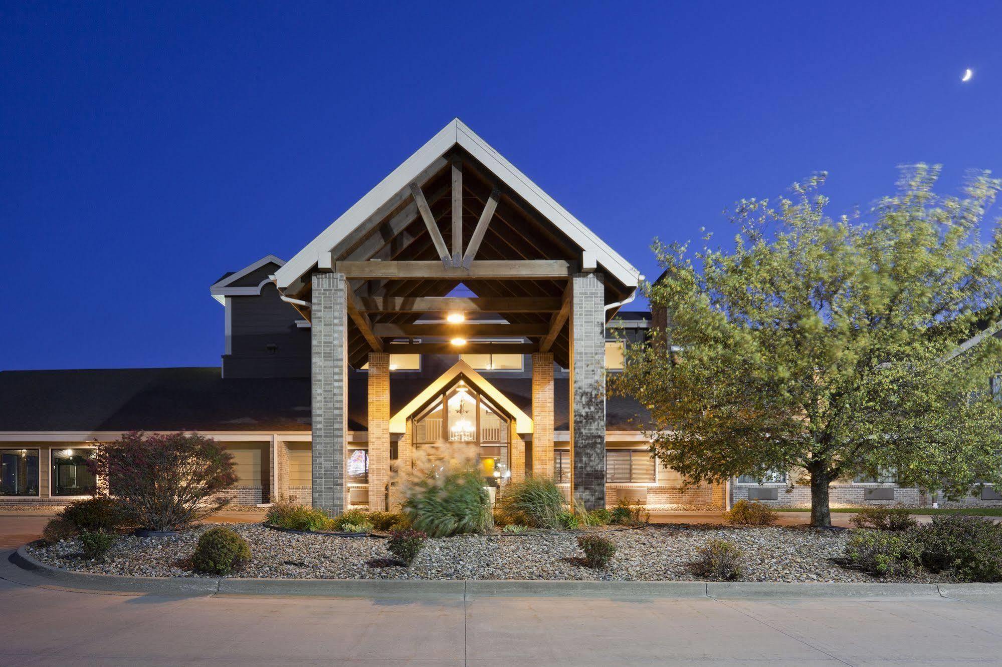 Americinn By Wyndham Osceola Exteriér fotografie