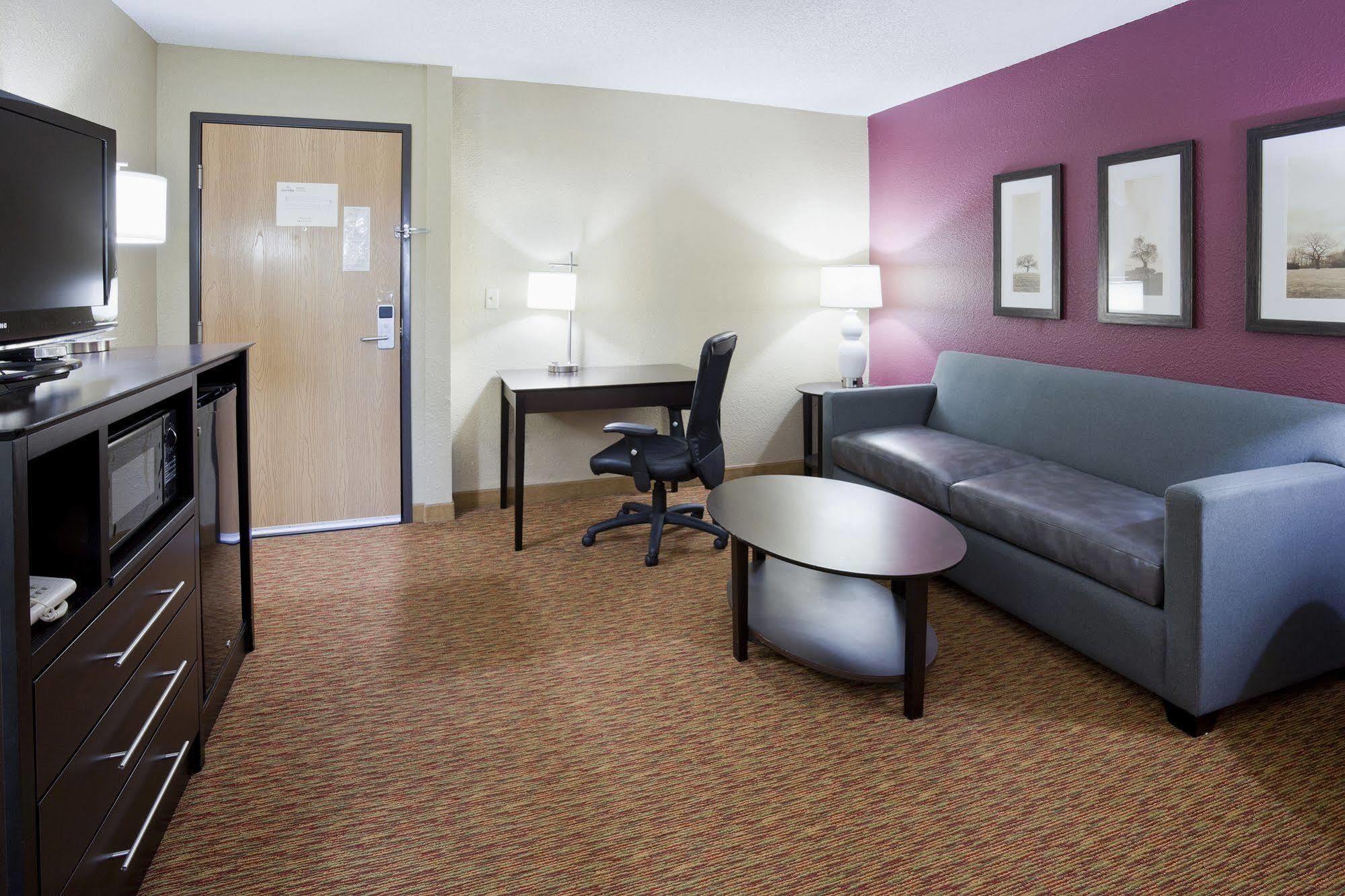 Americinn By Wyndham Osceola Exteriér fotografie