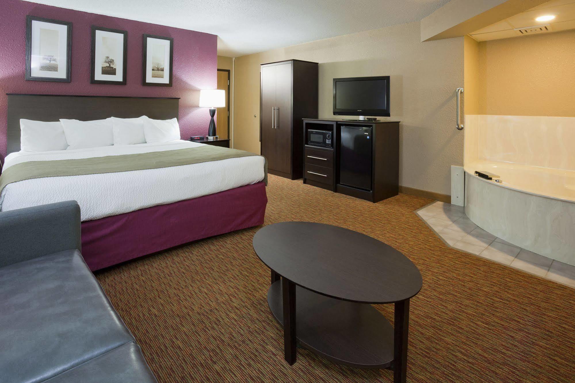 Americinn By Wyndham Osceola Exteriér fotografie